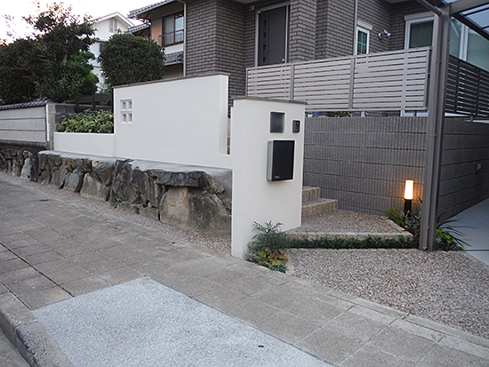 兵庫県川西市　個人宅　外構工事　駐車場･塀・階段・門周りなどリフォーム工事