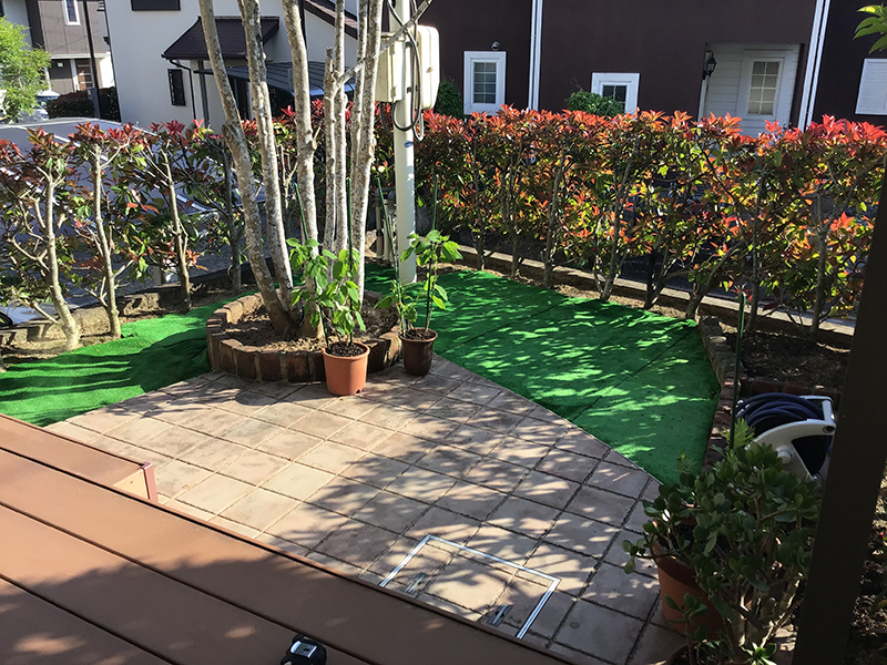 兵庫県川西市　個人邸　光る噴水のある庭