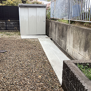 兵庫県西宮市　個人邸　庭の雑草対策のためのコンクリート土間施工