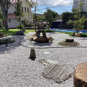 兵庫県西宮市　個人邸　植栽の自動潅水設備の施工