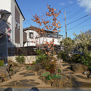 兵庫県神戸市北区　個人宅　K様邸　新築住宅の和洋折衷の自然風庭園