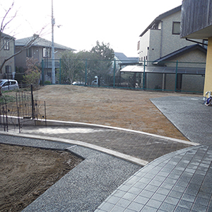 兵庫県川西市　個人宅　バーベキュー炉がある庭